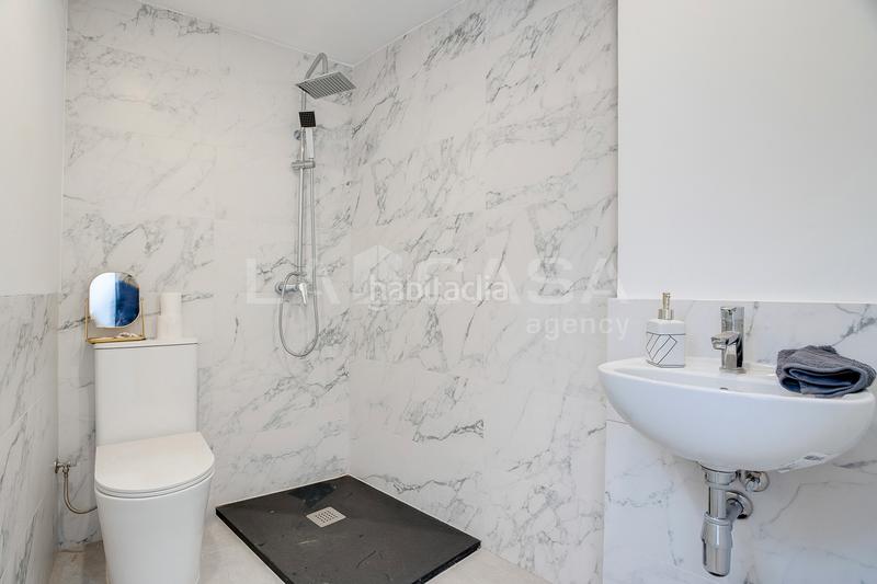 Foto a15e4dd6-7954-4d05-aae0-1a084690ea67. Planta baja en Pubilla Cases Hospitalet de Llobregat (L´)