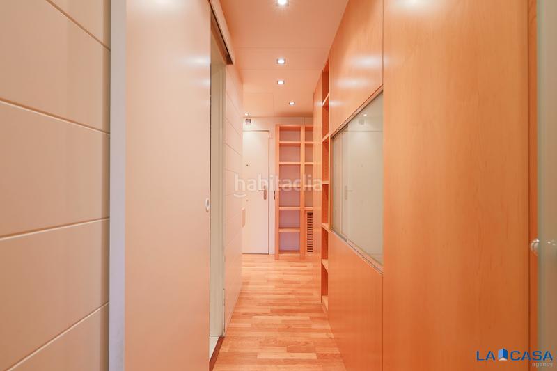 Foto 20f005f6-edaf-46d8-8d2b-4862ecb843e5. Appartement avec parking dans La Bordeta Barcelona