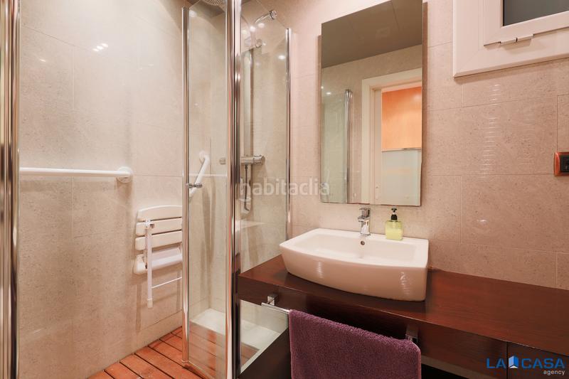 Foto ff538b91-1615-42fd-bb45-0da1674fa9a6. Appartement avec parking dans La Bordeta Barcelona