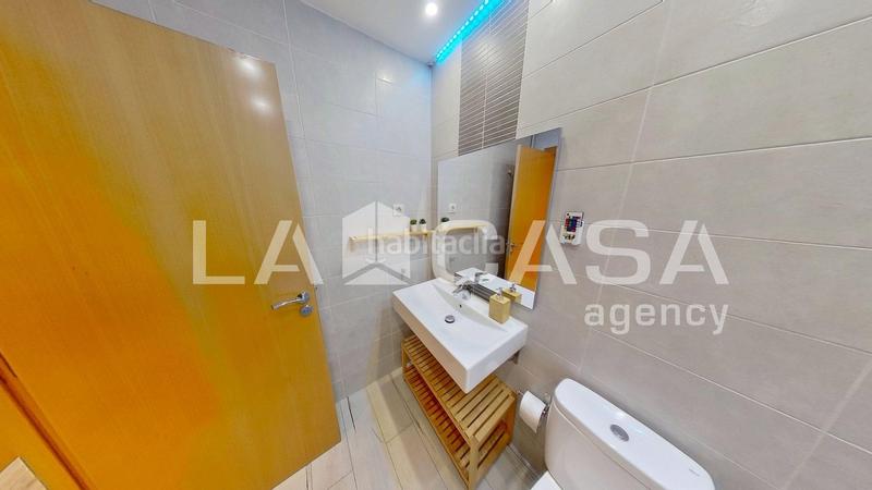 Foto aae076e8-3693-4421-83c9-ac16c0385921. Piso en La Sagrera Barcelona