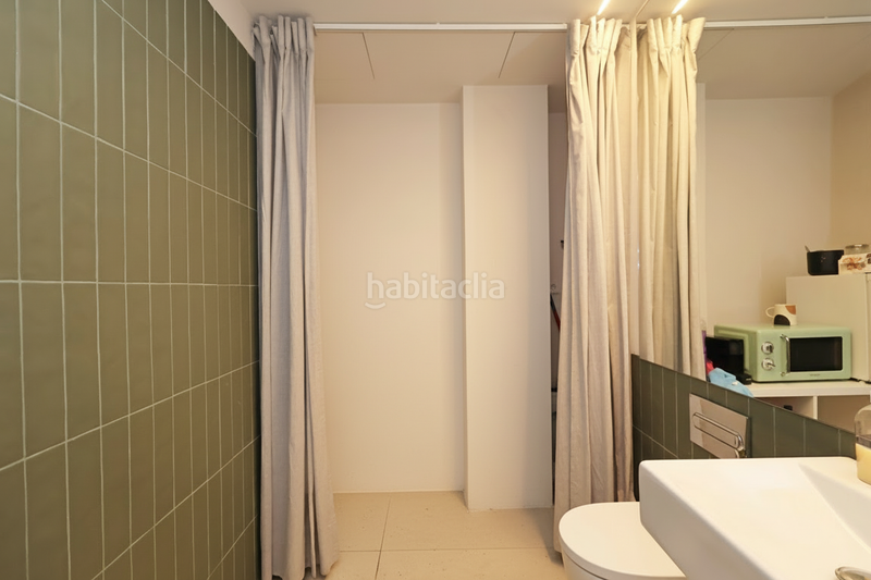 Foto 7fc3505c-4bd5-48ef-ab33-f836b8e64437. Local comercial en El Poble Sec - Parc de Montjuïc Barcelona