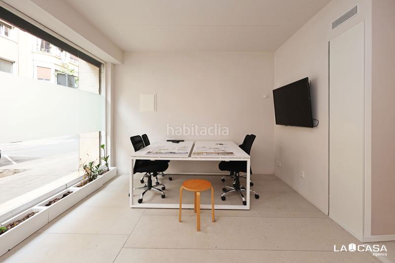 Foto 42d28336-9359-4488-bddf-ebb10778e08a. Local commercial dans El Poble Sec - Parc de Montjuïc Barcelona