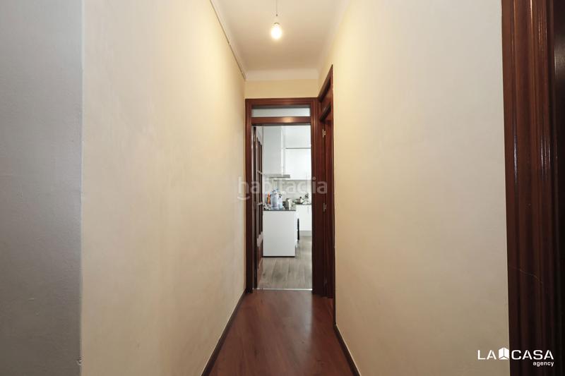 Foto 4418cd0d-4cc4-4d06-a581-5e051022d8c3. Etagenwohnung in El Poble Sec - Parc de Montjuïc Barcelona