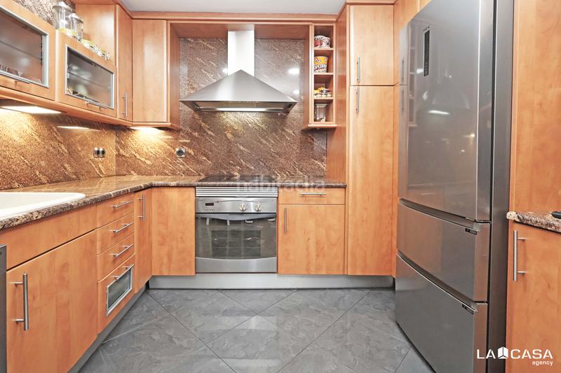 Foto e16fd290-4007-49a6-ac3f-e22902c97890. Appartamento con riscaldamento parcheggio in La Plana Esplugues de Llobregat