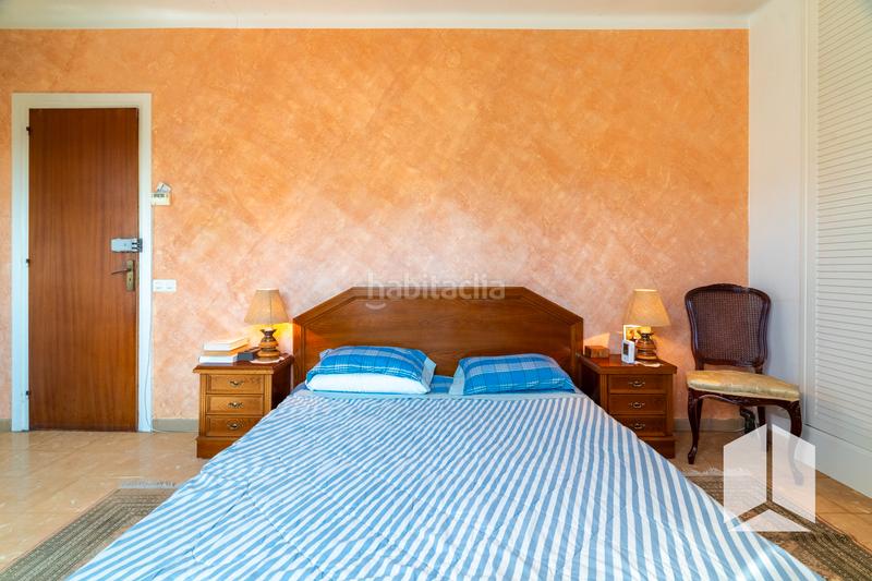 Foto 0be9f58c-88ce-4248-924e-0b4049e0a4fd. Chalet mit heizung parking pool in Les Botigues Castelldefels