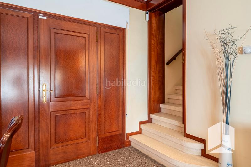 Foto 4ed1e323-575e-44a9-b0a7-4090a5839e33. Chalet mit heizung parking pool in Les Botigues Castelldefels