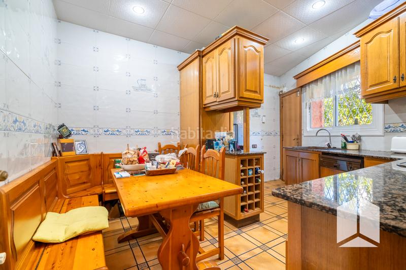 Foto 4b47fef7-0fba-4652-8100-a452eae5084e. Chalet with heating parking pool in Les Botigues Castelldefels