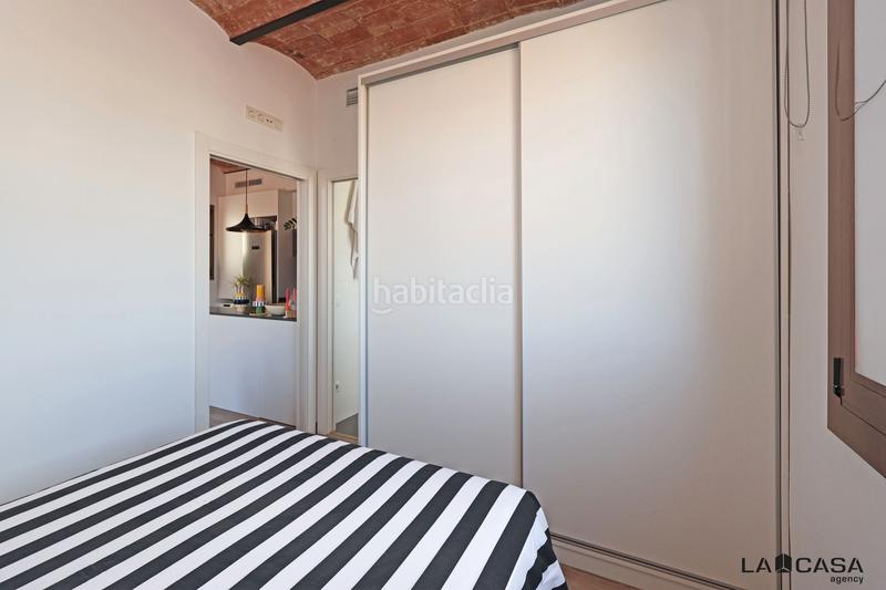 Foto f56723f9-621f-4cd4-b173-89f410276b18. Attico in Sant Antoni Barcelona