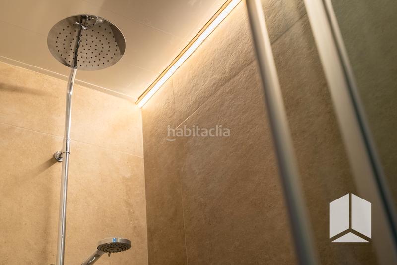 Foto ec27a5f8-f1e0-4021-a870-37bdce667bc2. Casa en Centre Sant Boi de Llobregat