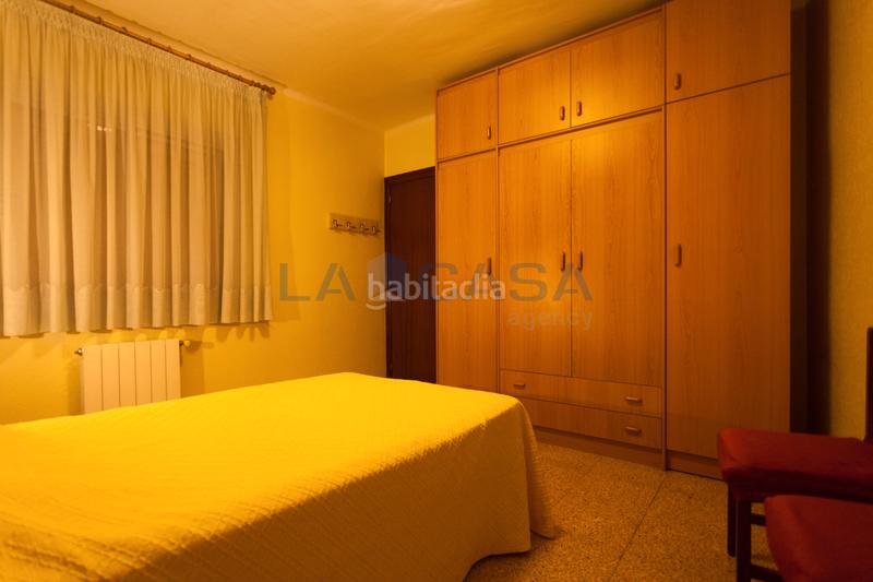 Foto cb3c00d3-2f96-4769-b91e-effaa8a6e47c. Flat in Les Planes Hospitalet de Llobregat (L´)