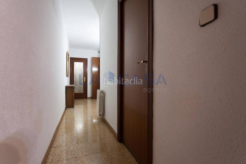 Foto d3d545bf-4825-4a16-b989-ee922f2d4f65. Flat in Les Planes Hospitalet de Llobregat (L´)