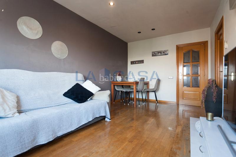 Foto f0115e80-d4bd-4959-9e25-c5b80217021b. Piso en Les Planes Hospitalet de Llobregat (L´)