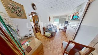 Appartement à La Verneda - La Pau