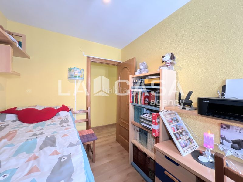 Foto 075db8c8-a721-44a1-ba02-28f1f66a0307. Pis a Trinitat Vella Barcelona