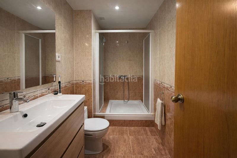 Foto 321b5f6e-4ea0-43eb-b26e-c83f4a7d0b42. Pis a Centre Cornellà de Llobregat