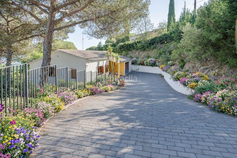 Foto 3b6b9a4e-72f2-4e4f-a05d-177aad65ab8a. Xalet amb calefacció aparcament piscina a Cabrils