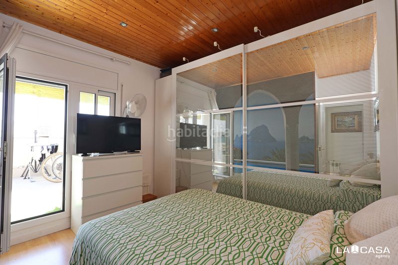 Foto 30b573ac-a6f8-473c-8a57-d7516c63c5be. Dúplex amb calefacció a Can Clota Esplugues de Llobregat