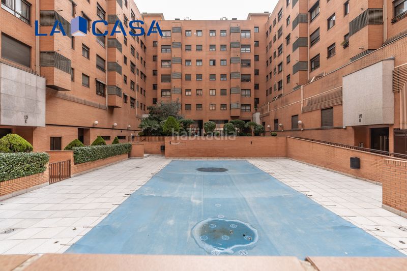 Foto bb496bd6-212a-467f-9772-4fc5cc1e8a13. Pis amb calefacció aparcament piscina a Delicias Madrid