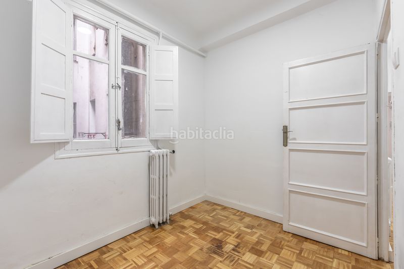 Foto d62a0bce-4d46-4674-afa0-2c80999ea4e2. Piso en Chopera Madrid