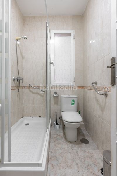 Foto d70d0f36-5981-4309-b0bd-8626a59539ec. Piso en Chopera Madrid