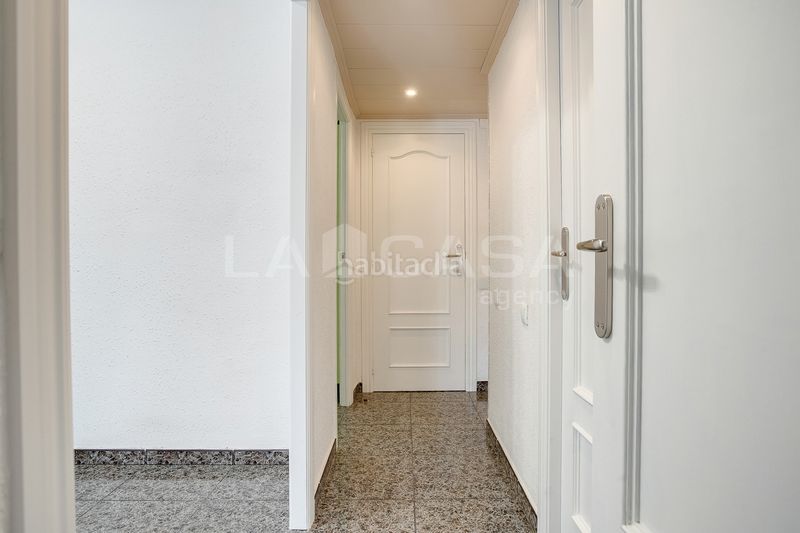 Foto bd3b0520-9a2b-4e79-a2ab-b11cb0dddd83. Pis a Provençals del Poblenou Barcelona