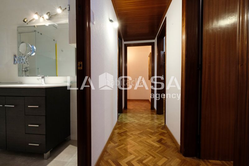 Foto 05e9a921-f161-4c0d-a047-c982648479cd. Pis a Turó de la Peira Barcelona