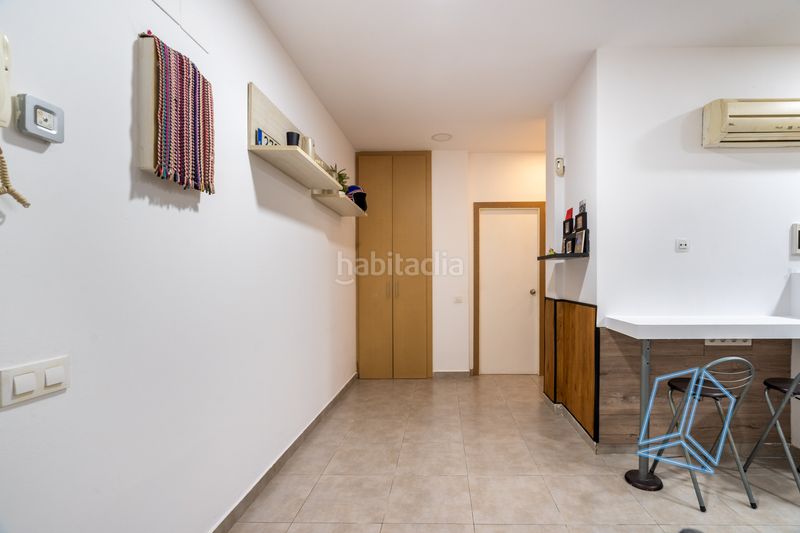 Foto 4d10a1d2-6545-43d4-945f-4d97dbf6f62f. Loft a Riera Cornellà de Llobregat