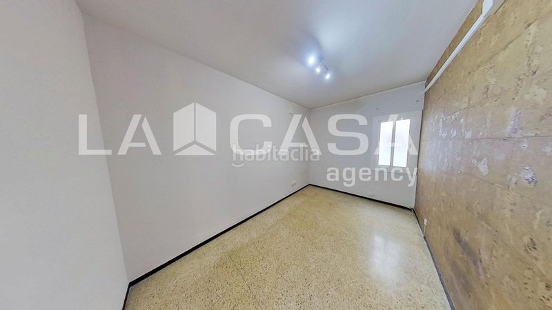 Foto 7bbd8438-c104-4bc2-b758-c3b57c3a1cc3. Pis a El Clot Barcelona