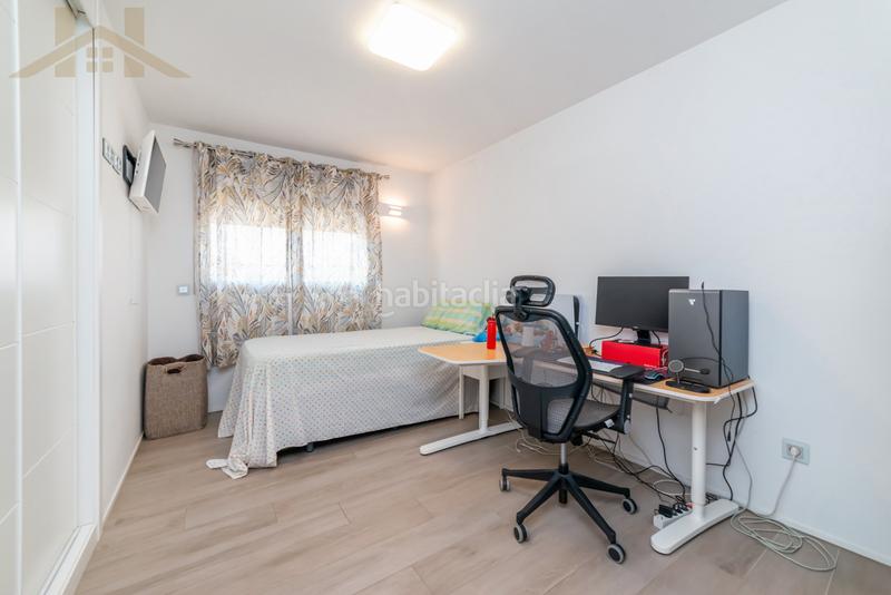 Foto 9e23d74a-9421-4d31-b899-05bfeb247cef. Casa a schiera con camino riscaldamento parcheggio piscina in Tres Cantos