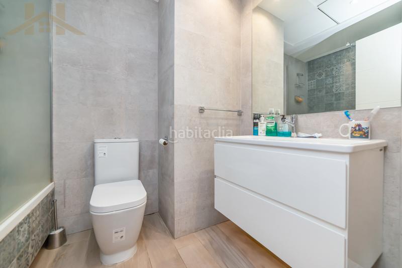 Foto fb86dd64-986c-4607-92cd-4e9f2418421f. Casa a schiera con camino riscaldamento parcheggio piscina in Tres Cantos