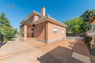 Chalet  Ronda del águila. Chalet independiente en parque tecnológico