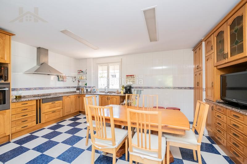 Foto 1726fd0e-6a3e-447a-b3b5-93d35f1c5bee. Chalet avec cheminée chauffage parking piscine dans Tres Cantos