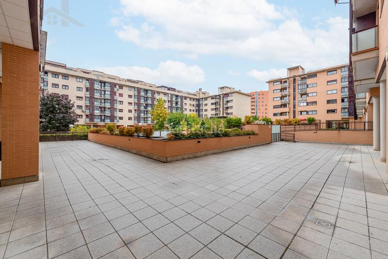 Foto 5d86b61c-159e-43af-89c4-29e261cdf339. Etagenwohnung mit heizung parking pool in primera fase-nuevo Tres Cantos Tres Cantos