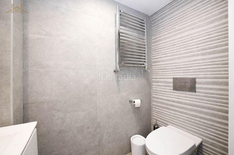 Foto 484c826b-4321-42ca-a00b-d80ca1836764. Casa adossada amb xemeneia calefacció aparcament piscina a Tres Cantos