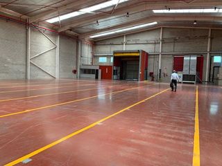 Alquiler Nave industrial en Sant Esteve Sesrovires. Nave 3000 m2 en alquiler