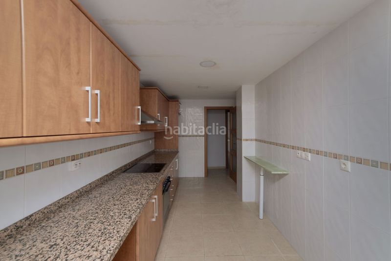 Foto 58601f86-3f45-4b8d-876c-c6f0d6ee0d4e. Pis amb aparcament a Villafranqueza Alicante