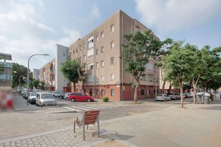 Piso  C/ pardo bazán. Solvia inmobiliaria  piso sabadell
