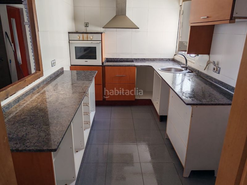 Foto 10f12e0e-c09f-4df0-96fa-a4c304279f20. Pis a Juzgados Mislata