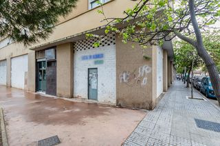 Local Comercial  Av san severiano. Solvia inmobiliaria  locales cádiz