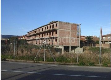 Foto 9b1f76f2-ff62-4a80-a189-0c80421bc6df. Edifici a Alesanco