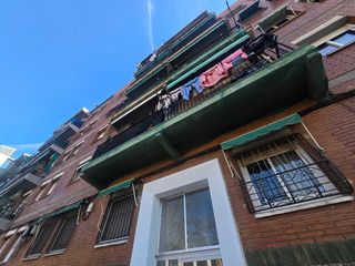 Appartement  C/ archidona. Solvia inmobiliaria  piso sabadell