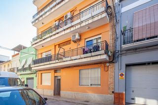 Flat  C/ la pau. Solvia inmobiliaria  piso carcaixent