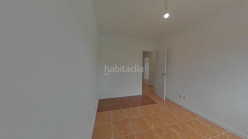 Foto 1b8cf11b-5b58-4918-b338-55e995f3c2d4. Pis a Abrantes Madrid