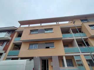 Pis  C/ llavadors. Solvia inmobiliaria  piso potríes