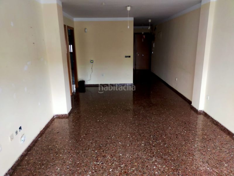 Foto 7eefceeb-b8b6-4120-8441-c8a67cfbddb1. Pis amb aparcament a Potríes