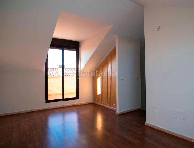 Foto 9ea4adef-53e5-4db0-908a-064238959c63. Pis a Villa del Prado