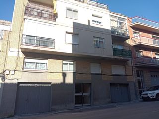 Etagenwohnung  Pj la tossa. Solvia inmobiliaria  piso igualada