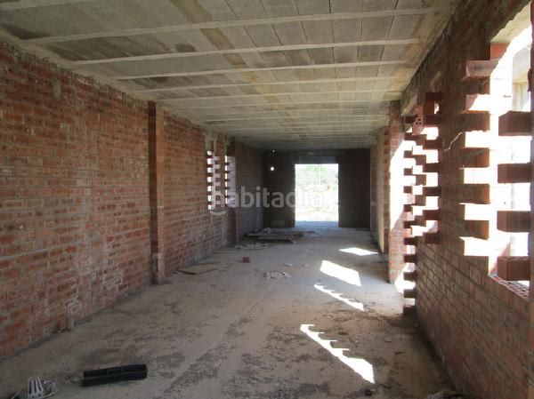 Foto a3b21b09-900f-41bb-9db2-2a37df6e0f2c. Edificio in San Jorge