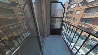 Pis  C/ venezuela. Solvia inmobiliaria  piso valencia