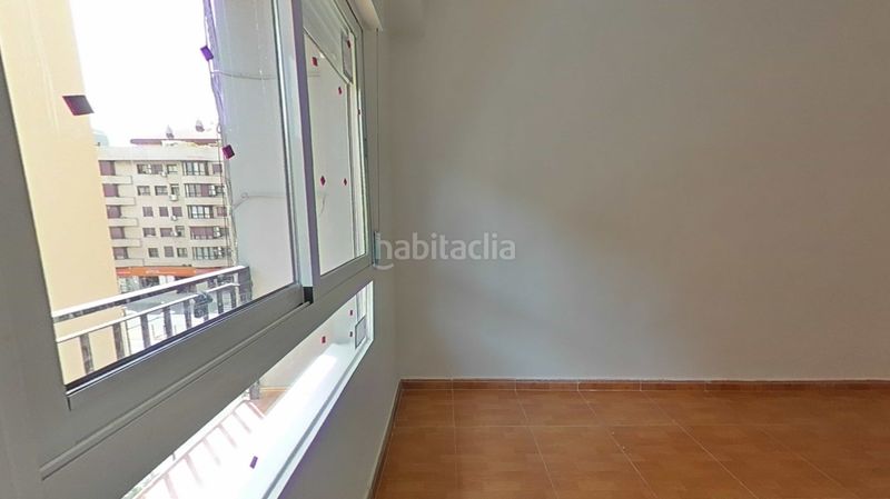 Foto 0910d2ed-cd9f-491b-93f3-17cad500d616. Pis a Torrefiel Valencia